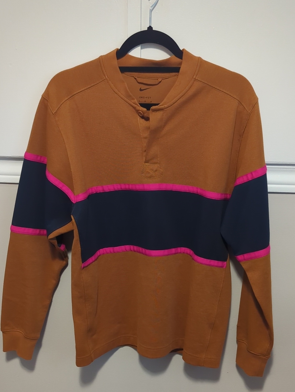 Nike Men’s Brown Crewneck Sweatshirt with Navy Stripe and Pink Trim